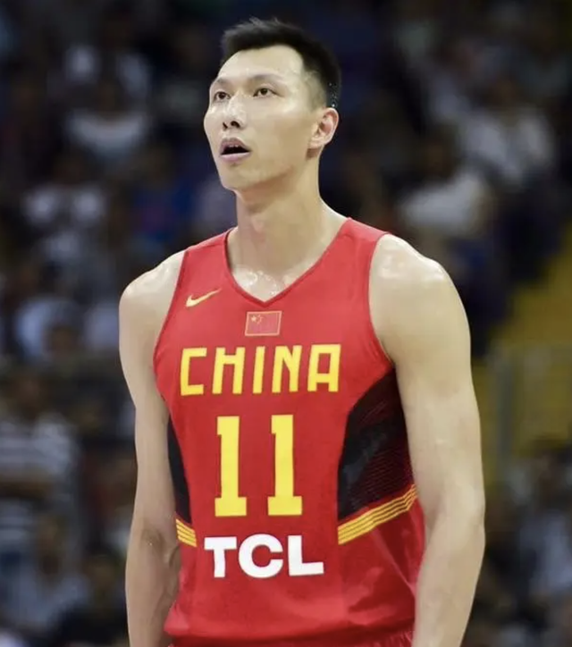 易建聯(lián)最新情況，籃球巨星的新征程