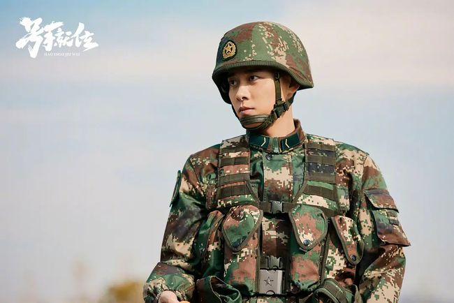 火箭軍夏小平的最新照片，展現(xiàn)新時(shí)代軍人的風(fēng)采