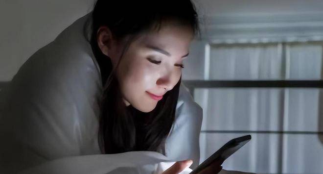 關(guān)于最新的網(wǎng)站在線觀看，涉黃問(wèn)題的警示與反思